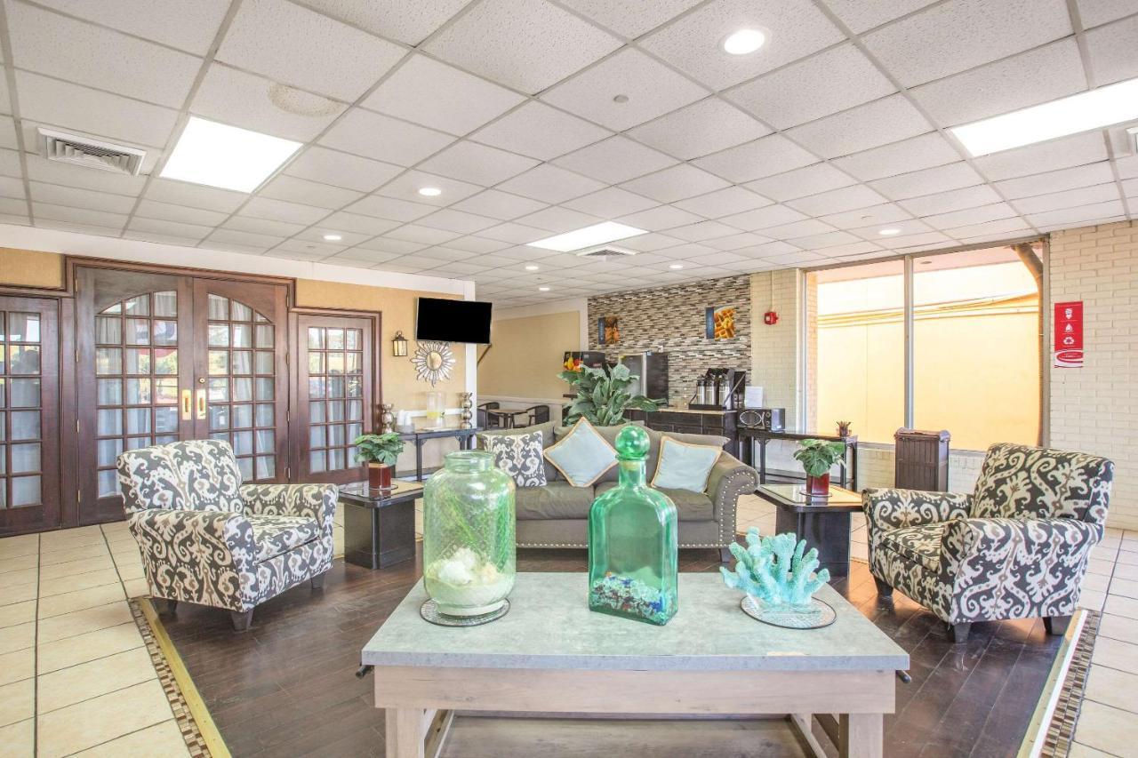 Econo Lodge Choice Hotels I 95 Savannah Gateway 24 Hour Fitness Center On Site Guest Laundry On Site Perkins Restaurant Georgetown Exterior foto